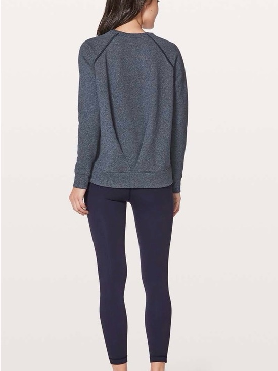 lululemon athletica Tops - Lululemon Just Pleat It Crew
Heathered Speckled True Navy SZ 2-4